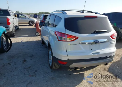 2016 Ford Escape Titanium из США, поврежденный, VIN 1FMCU0J95GUC41940
